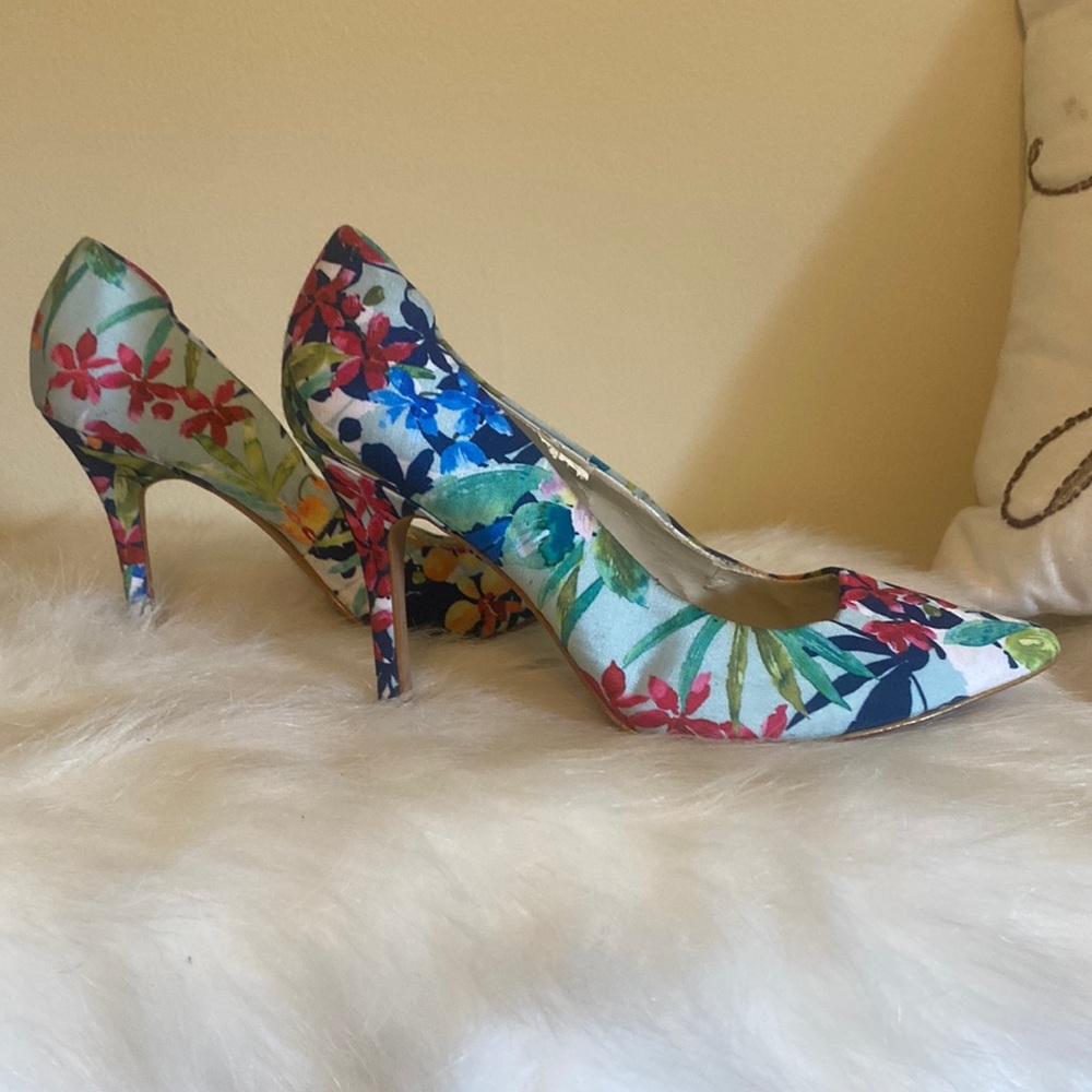 Super fun floral heels